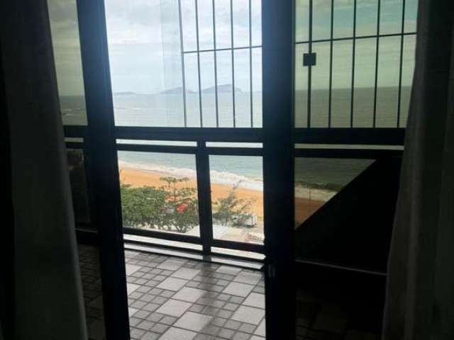 Apartamento em Imbetiba  -  Macaé