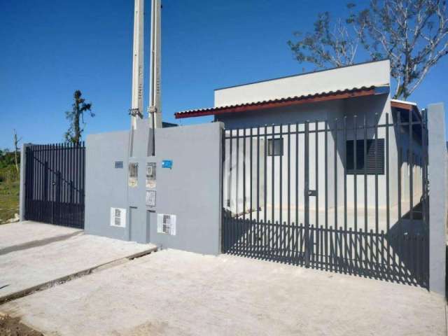 Casa à venda em Balneário dos Golfinhos, Caraguatatuba-SP