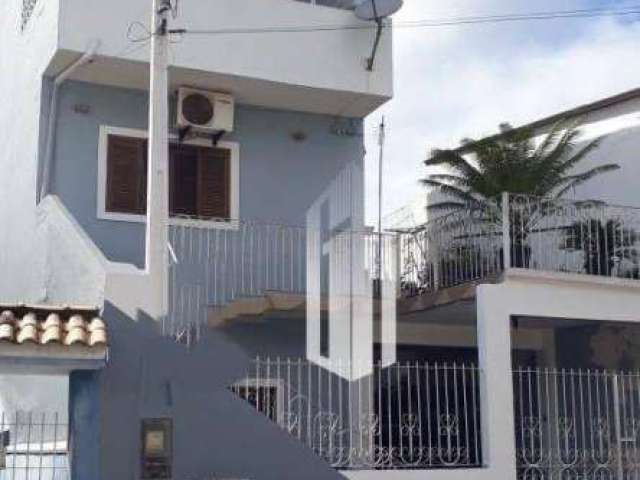 Sobrado com 4 dormitórios à venda, 184m² por R$ 380.000 - Tinga - Caraguatatuba/SP