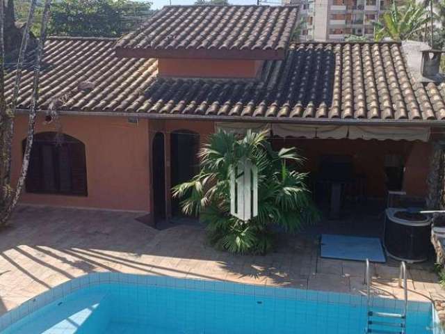 Casa com 5 dormitórios à venda, 256 m² por R$ 1.100.000,00 - Martim de Sá - Caraguatatuba/SP