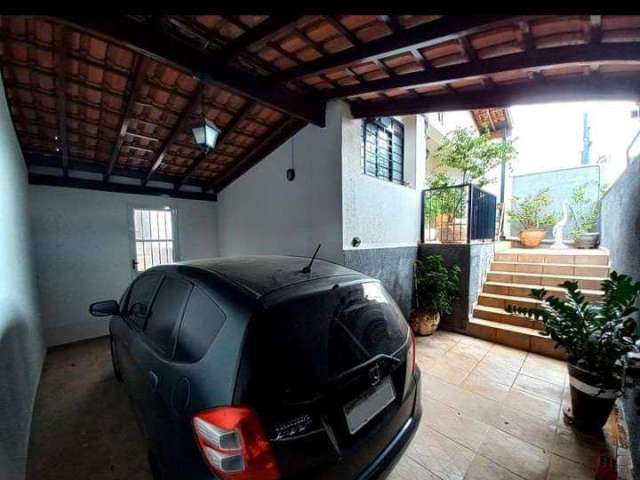 Casa para Venda em Araras, Vila Santo Antônio, 3 dormitórios, 1 suíte, 2 banheiros, 2 vagas