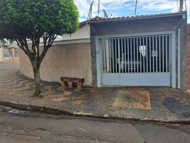 Casa para Venda em Araras, Jardim Presidente Tancredo Neves, 3 dormitórios, 2 banheiros, 4 vagas