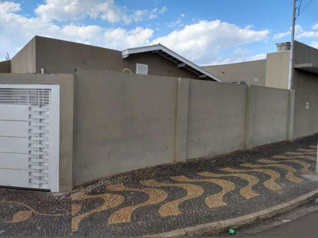 Casa para Venda em Araras, Parque Tiradentes, 2 dormitórios, 1 banheiro, 3 vagas