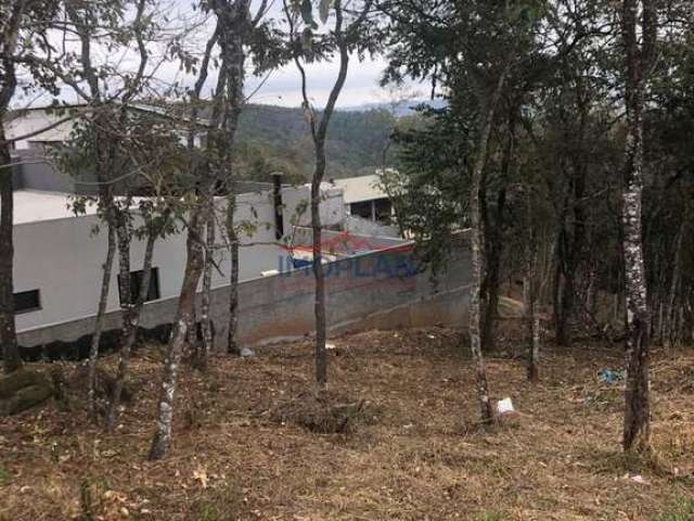 Terreno  à benda em ótima localização em Atibaia - SP com 840 m²