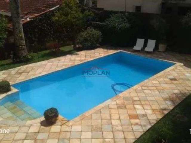 Linda casa  térrea á venda  1000 m² de área e 320 m² a/c com piscina em ótima lo