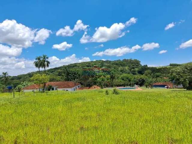 Terreno plano no Vitória Régia em Atibaia