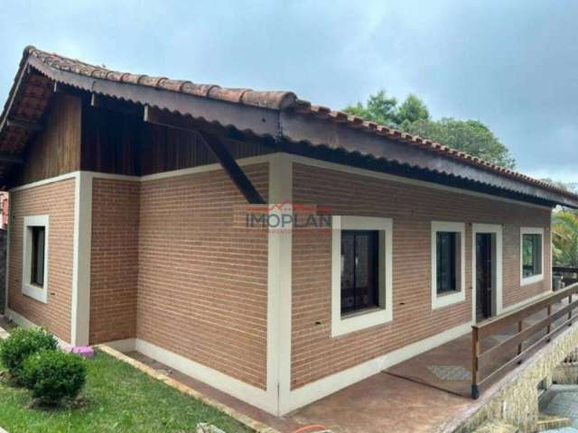 casa de condomínio na Região da Serra da Cantareira, em Mairiporã, São Paulo.