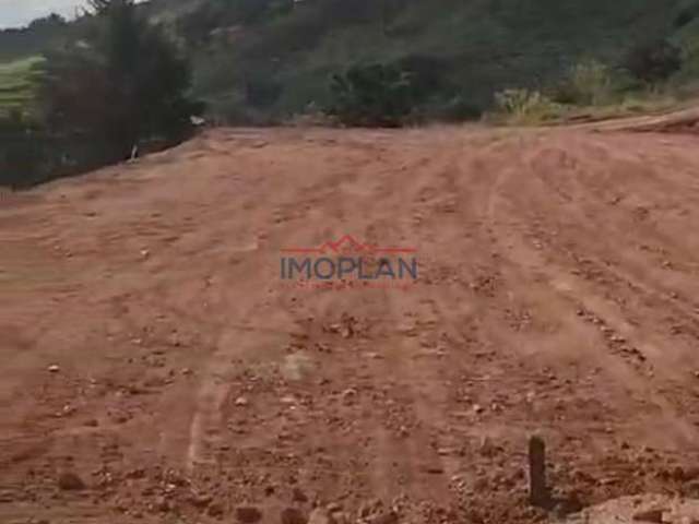 Terreno à venda com com 3.300 m²  em ótima localização em Atibaia SP