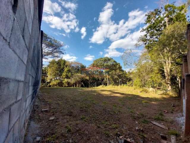 Oportunidade única, terreno à venda com 472,79 m² bem localizado em Parque Resid