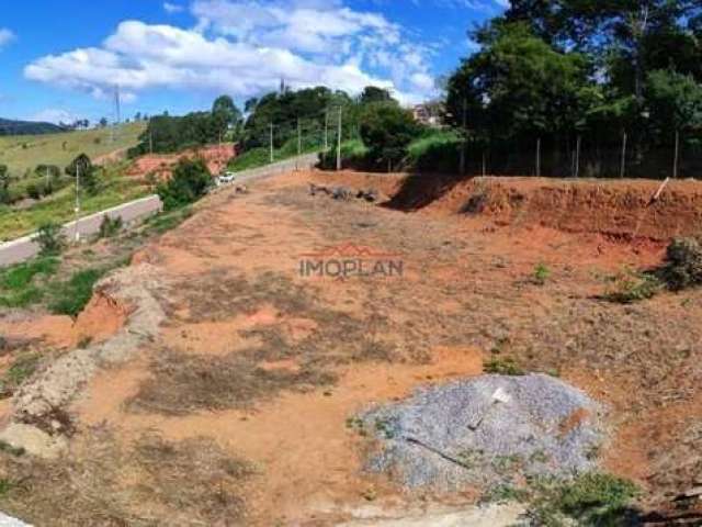 Terreno á venda com 2000 m² em Piracaia - SP