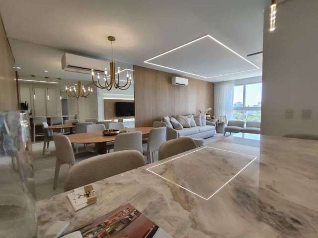 Apartamento com 3 dormitórios à venda, 120 m² por R$ 997.800,00 - Centro - Esteio/RS