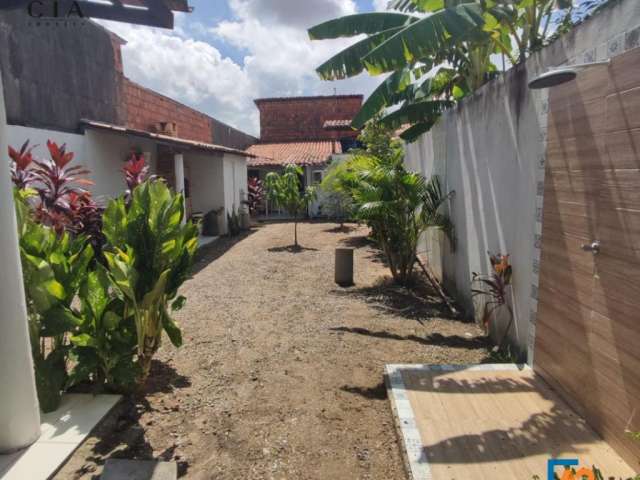 Casa sobrado em pacatuba com ponto comercial