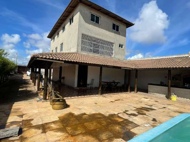 Casa Triplex Com Piscina no Maceió da Taiba a 2 ruas de distância da Praia