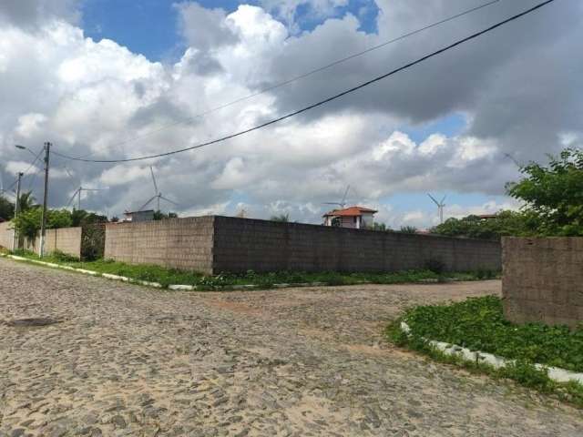 Vende - se Terreno Esquinado na Taibinha Próximo a Praia