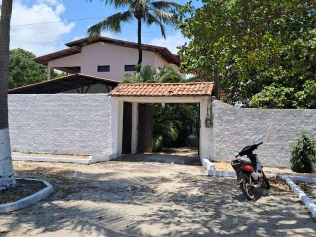 Vende -se Casa na Parada com 3 Suites e 2 Quartos