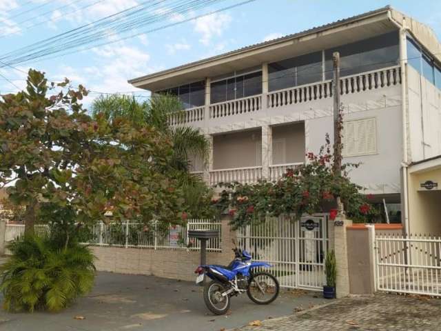 Sobrado Triplex com Edícula e Vista Privilegiada, Coroados, Guaratuba PR