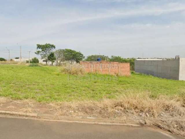 Terreno em Bady com 236m²