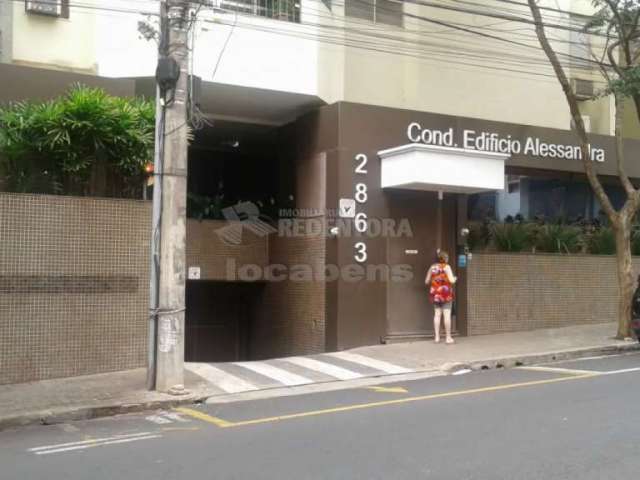 Centro - Rua Independência, - Apto em andar alto, com 3 dorms