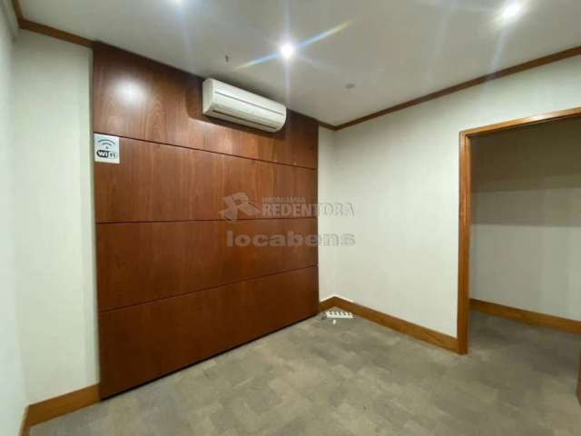 Sala Comercial Locação e Venda - 90m² / Centro