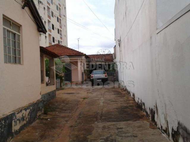 VILA MACENO - 2 imóveis bons para renda, já alugados, frente e fundos