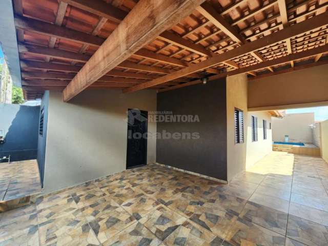 Conjunto Habitacional São Deocleciano- Casa em excelente localização, com 3 dormitórios.