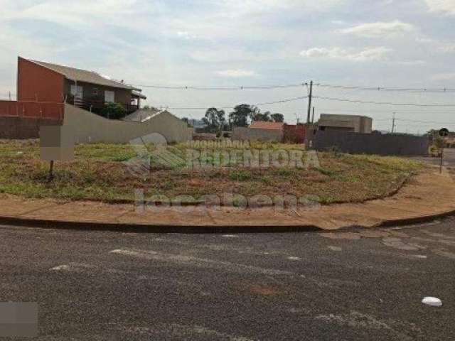 Terreno de esquina Parque Vila Nobre