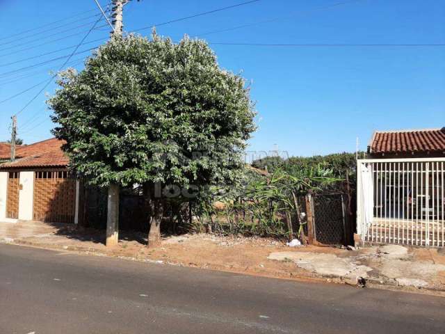 Terreno no Parque das Flores com 360m²