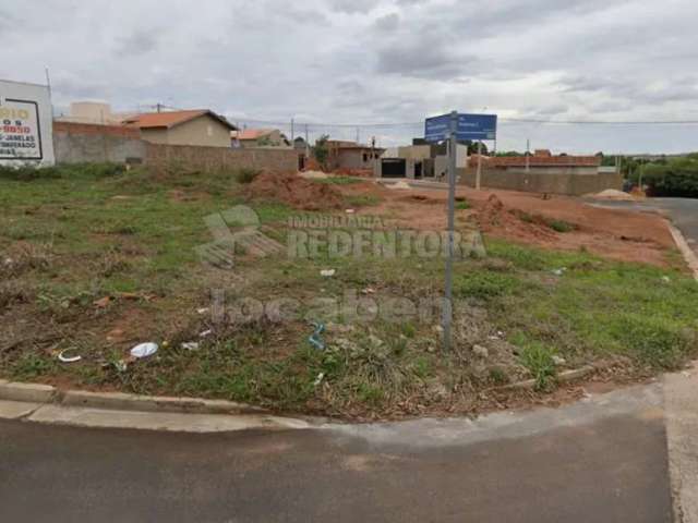 Terreno com 280m² de esquina no Residencial São Thomaz II