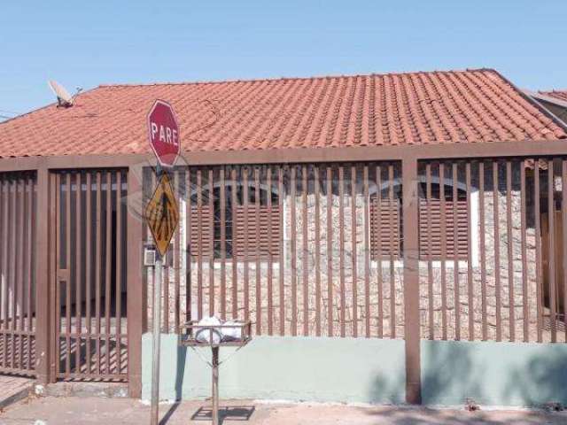 Cristo Rei - Ótima casa com 3 dormitórios