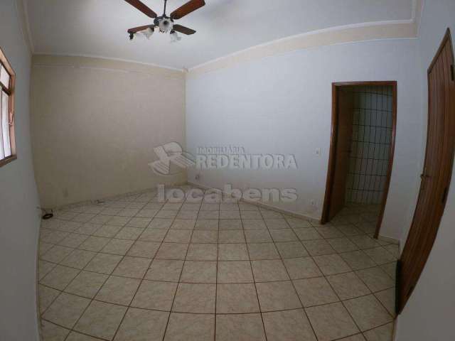 Casa no Jardim Nunes com 3 dormitórios - vende-se