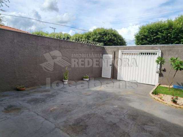 Casa com 4 quartos à venda no Jardim Nazareth, São José do Rio Preto , 200 m2 por R$ 580.000