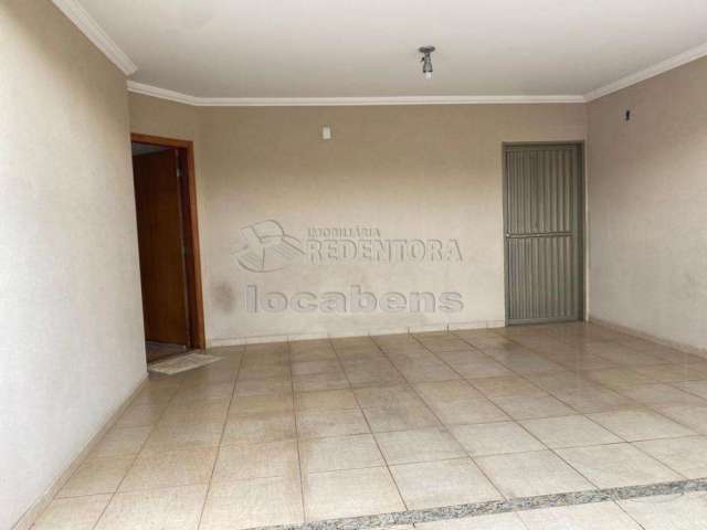 Casa de 3 dormitórios no Parque Residencial Lauriano Tebar II