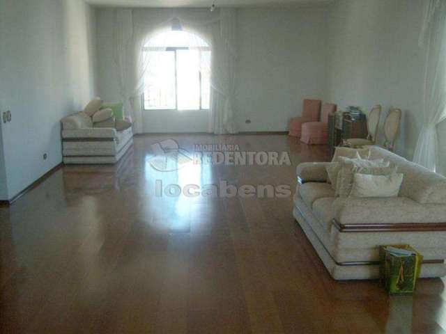 Apartamento de 4 dormitórios na Vila Redentora