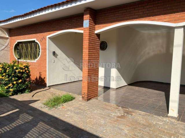 Casa com 3 quartos à venda na Vila Aeroporto, São José do Rio Preto , 246 m2 por R$ 650.000