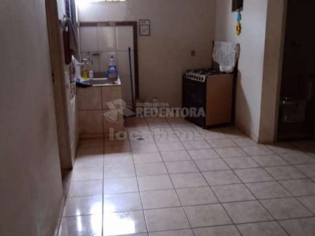 Casa 03 dormitórios Conjunto Habitacional São Deocleciano