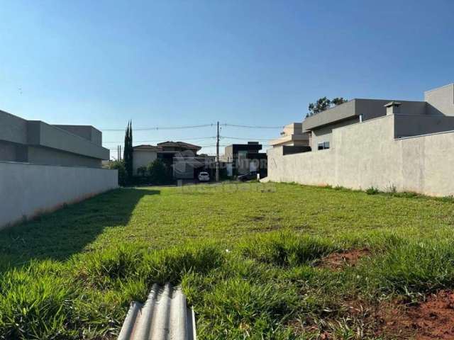 Excelente Terreno em Condomínio para Venda - Recanto do Lago