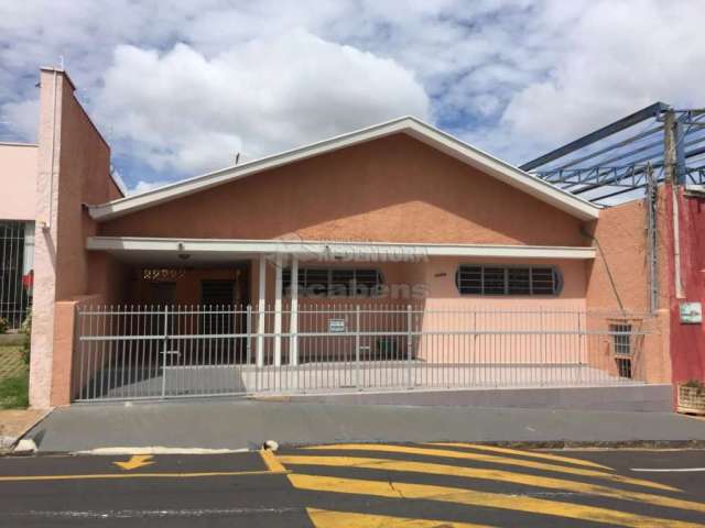 Boa Vista casa comercial localizado na Rua Saldanha Marinho