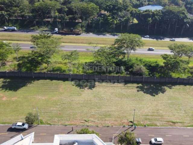 Golden Park terreno com 442,47m²