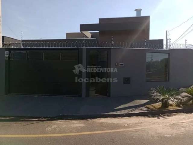 Excelente Casa Residencial para Venda - 3 Dormitórios / Setvalley