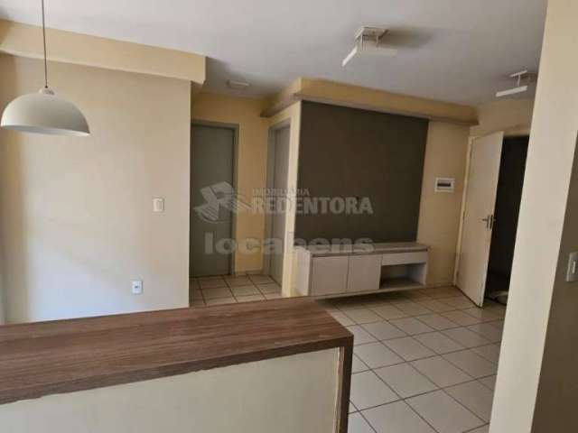 Apartamento térreo com 02 dormitórios planejados no Tarraf Vila Sol