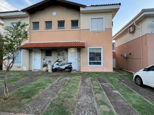 Excelente Casa em Condomínio para Venda - 3 Dormitórios / Giardino