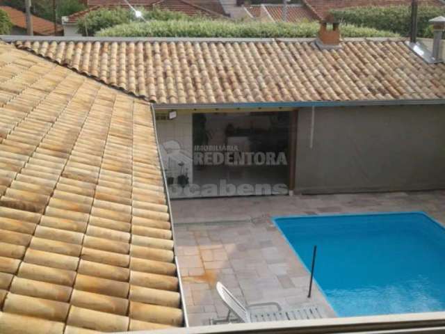 Conceição - Sobrado - Bom Local, 1 suite com hidro e 2 dormitórios, Piscina, varanda Gourmet, Balcão Refrigerado