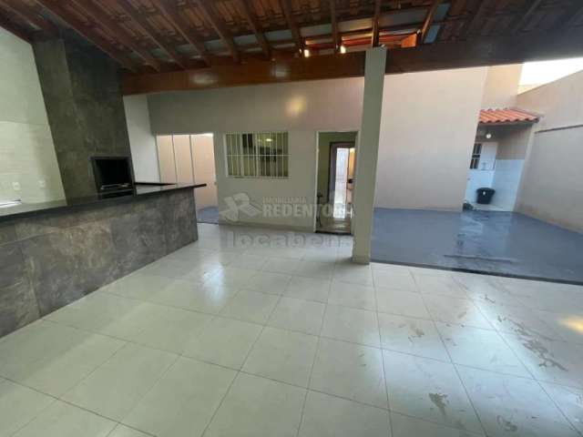 Vila Nobre - Casa com 2 dormitórios, sendo 1 suite, 3 wcs no total, 1 deles é lavabo, área gourmet