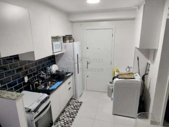 Apartamento de 02 dormitórios no Cambuci / São Paulo