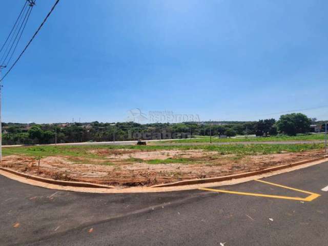 São Bento terreno de esquina com 225,44m² em Rio Preto - SP