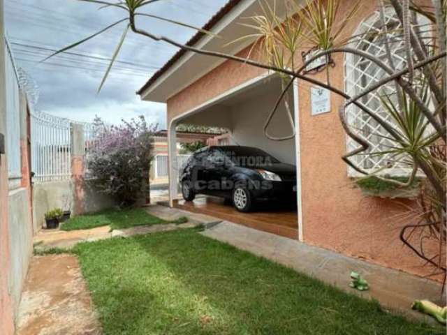 Casa para venda no bairro Jardim Nazareth com 02 quartos.