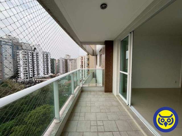 Apartamento com 03 dormitórios e Vista Mar no Centro