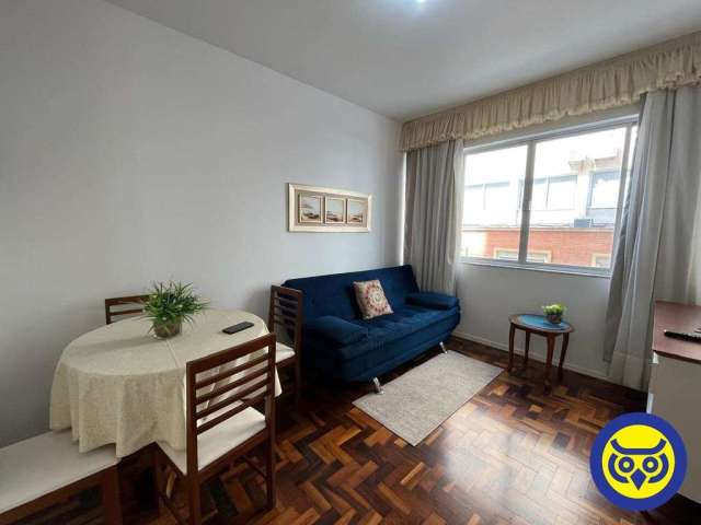 Apartamento Mobiliado com 01 dormitório no Centro