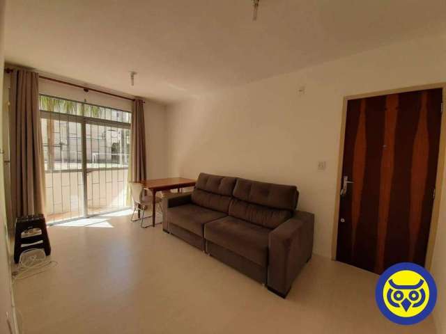 Apartamento com 01 dormitório na Trindade