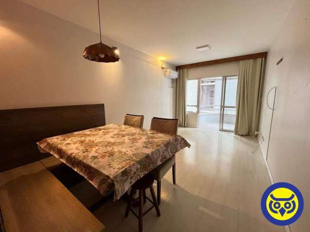 Apartamento com 03 dormitórios no Centro